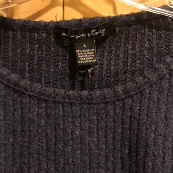 New A Love Story Navy top - Picture 3 of 6